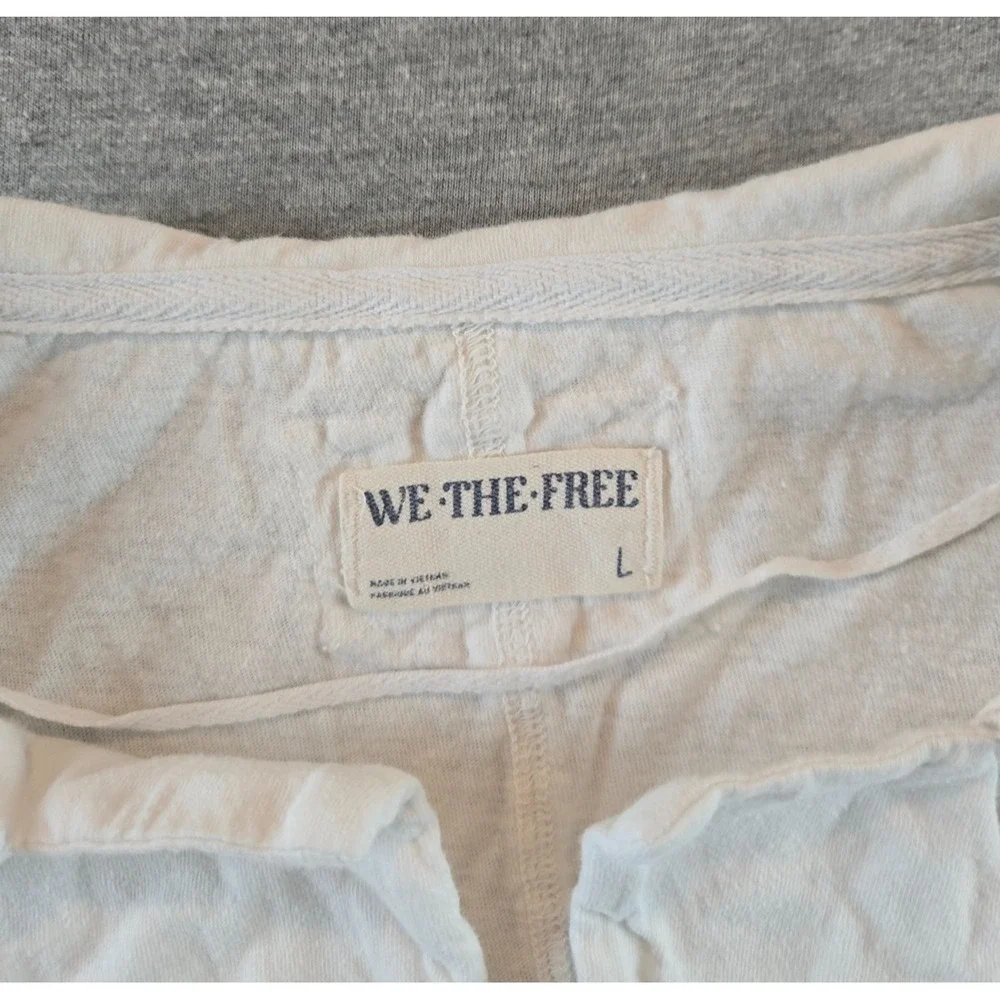 WE‎ THE FREE PEOPLE TOP WOMEN'S LARGE IVORY SHORT SLEEVE POP YOUR COLLAR TEE